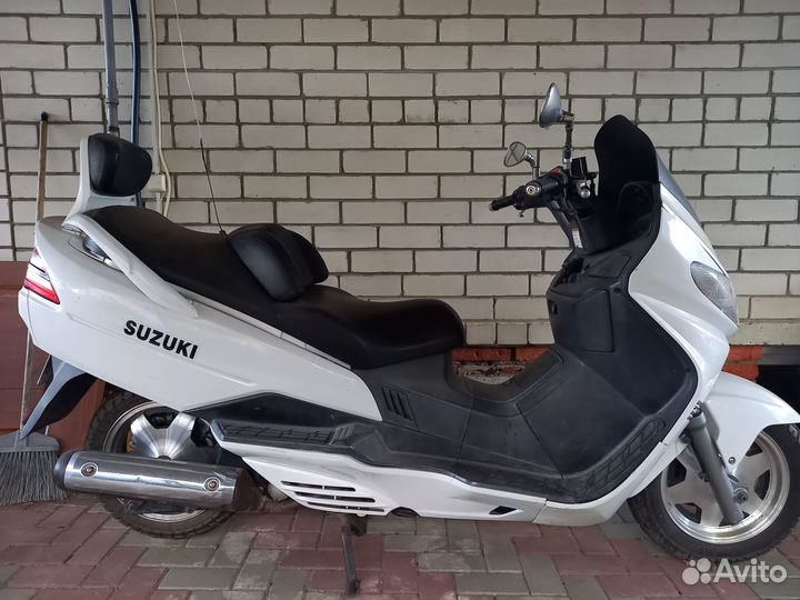 Suzuki skywave 250