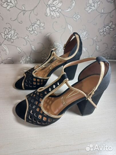 Туфли/Босоножки женские 37 размер на каблуке