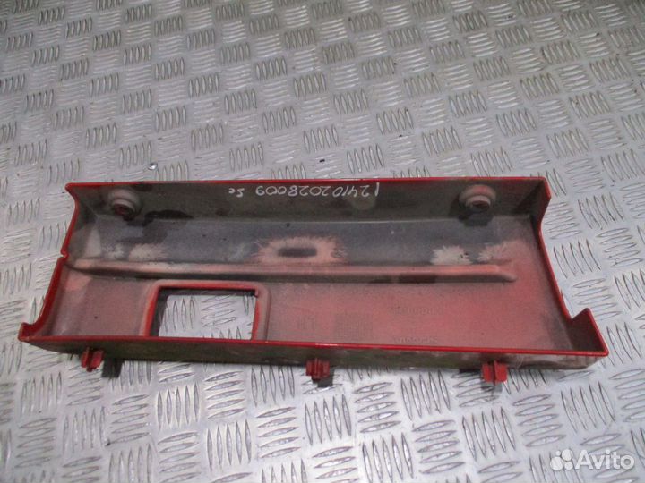 Накладка корпуса левой подножки Scania 1779118