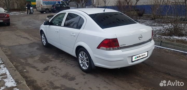 Opel Astra 1.6 МТ, 2012, 206 885 км