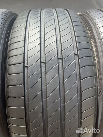 Michelin Primacy 4 245/45 R19