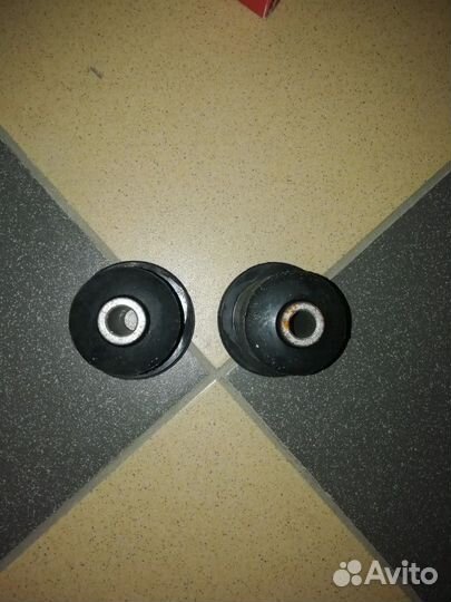 Шарнир рычага задней балки