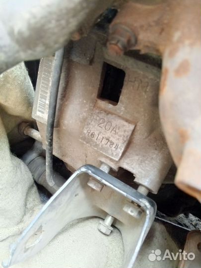 Двигатель f20a