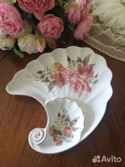 Блюдо фарфор Англия