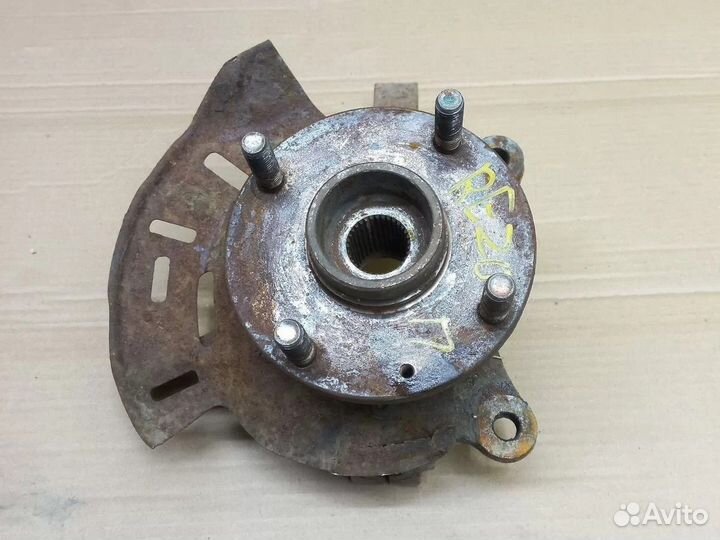 Кулак передний правый Chevrolet Rezzo