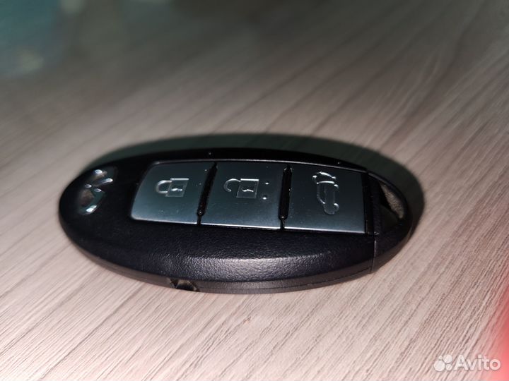 Ключ infiniti новый Оригинал