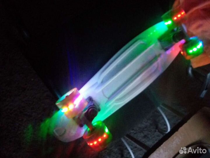 Пинеборд(скейт)