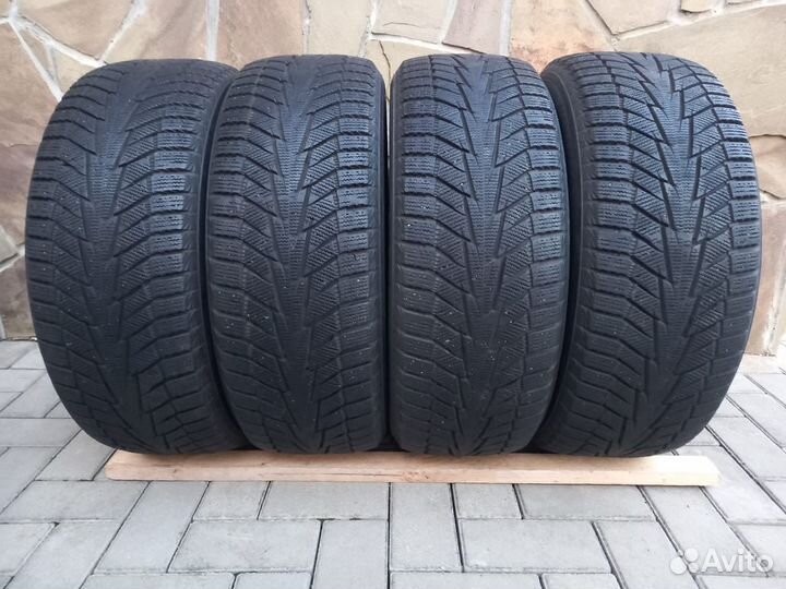 Hankook Winter I'Cept IZ2 225/55 R17 101T