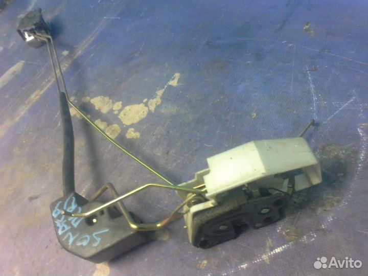 Замок двери передней правой Hyundai Sonata IV (EF)