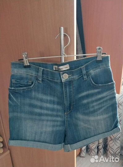 Женские джинсовые шорты 44