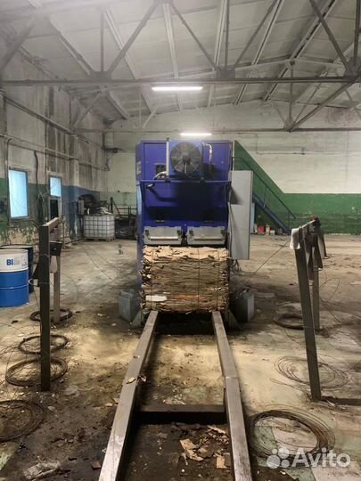 Автоматический пресс для макулатуры