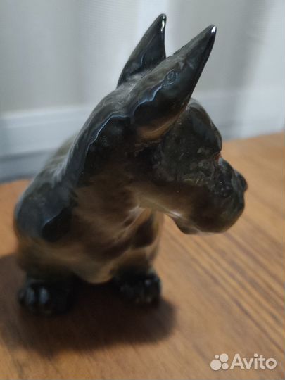 Фарфоровые статуэтки собака лфз