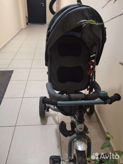 Велосипед с ручкой детский трёхколёсный