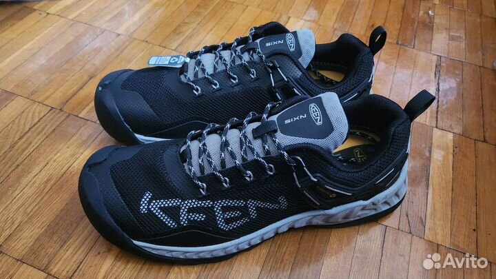 Кроссовки Keen