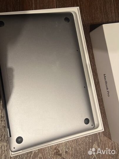 Macbook pro 13 2019 touch bar