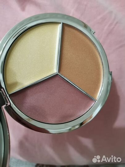 Палетка хайлайтеров iconic