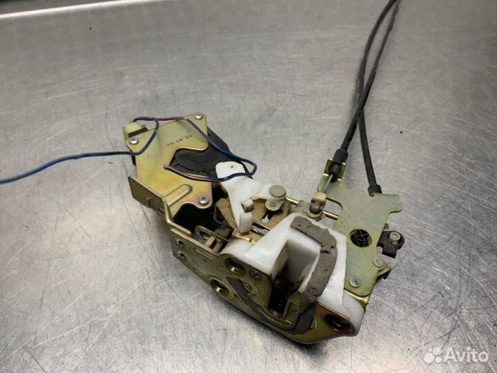 Замок двери задней правой Faw V5 седан CA4GA5 2012