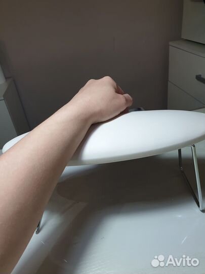 Подставка маникюрная для рук клиента