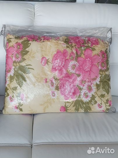 Покрывало на кровать новое