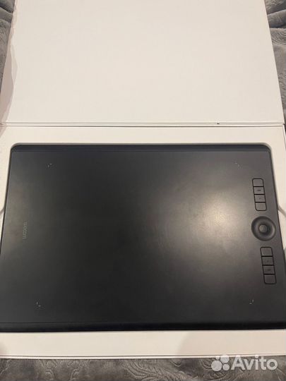 Wacom intuos pro L
