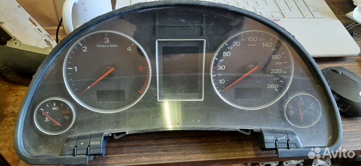 Панель приборов Audi A4