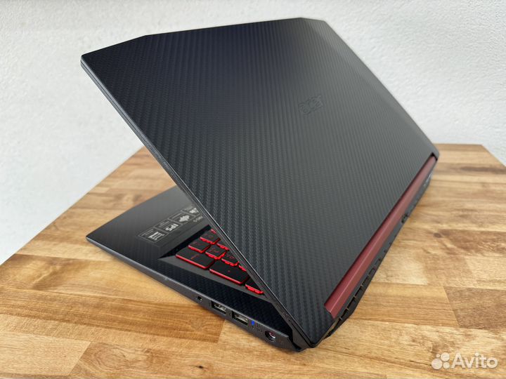 Монстр Nitro Core i5-8300H 12Gb GTX1050 4G SSD+HDD