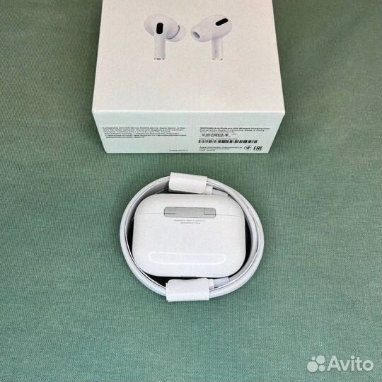 AirPods Pro 2: Погружение в мир звука