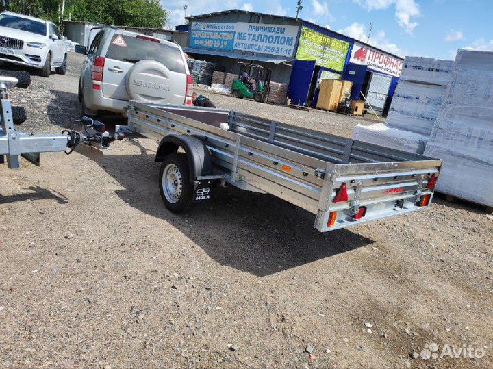Прицеп с опорным колесом.Есть доставка и запчасти