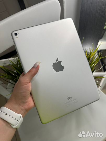 Apрlе iРad Prо 9.7 32 гб Wi-fi+Cell серый