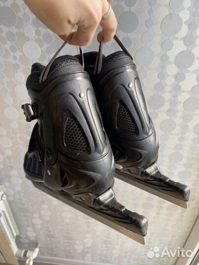 Коньки для шорт трека