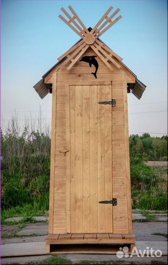 Уличный туалет деревянный SHP796