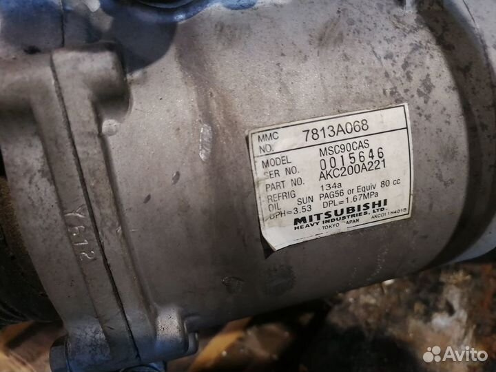 Компрессор кондиционера Mitsubishi 7813A068 4B12