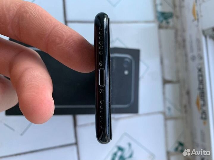 Телефон iPhone 7 get black
