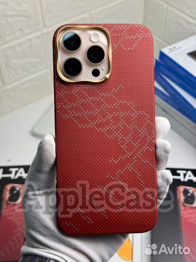 Чехол на iPhone 16 Pro pitaka Snake Ridge