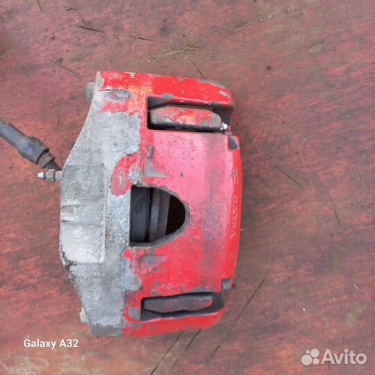 Суппорт Volvo xc90