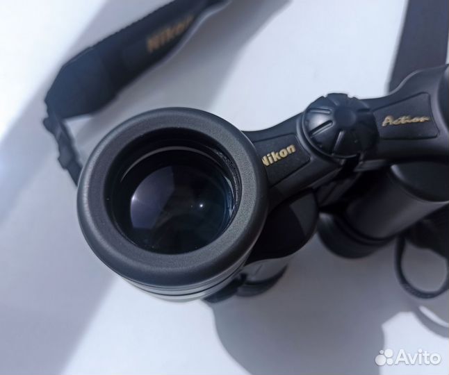Бинокль Nikon Action 7x35