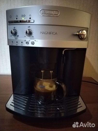 Кофемашина delonghi magnifica