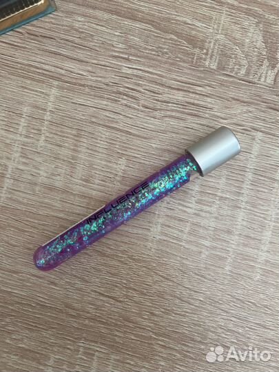 Новая косметика пакетом Vivienne Sabo и др