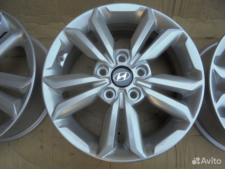 Оригинальные литые диски Hyundai Creta 6J R16 et43