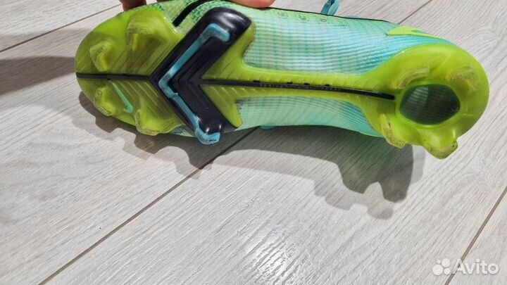 Бутсы 39 р