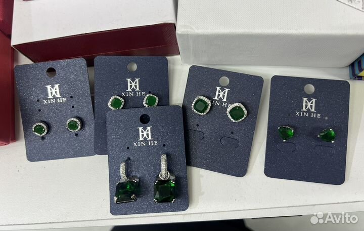 Серьги graff изумруд