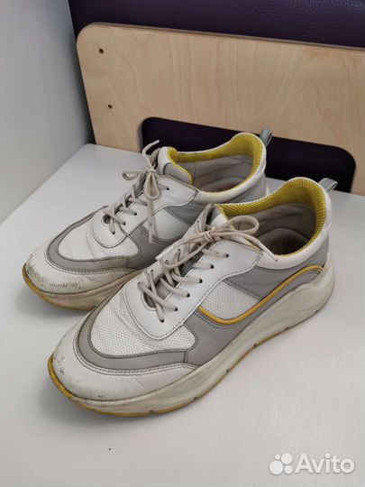 Кроссовки для девочки 35