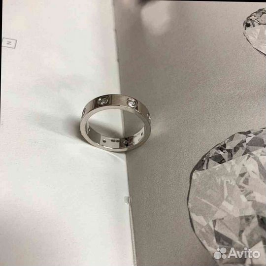 Обручальное кольцо Cartier Love, 8 бриллиантов 0,19ct