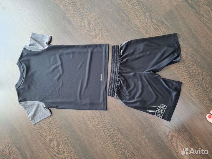 Спортивный костюм adidas для мальчика 140