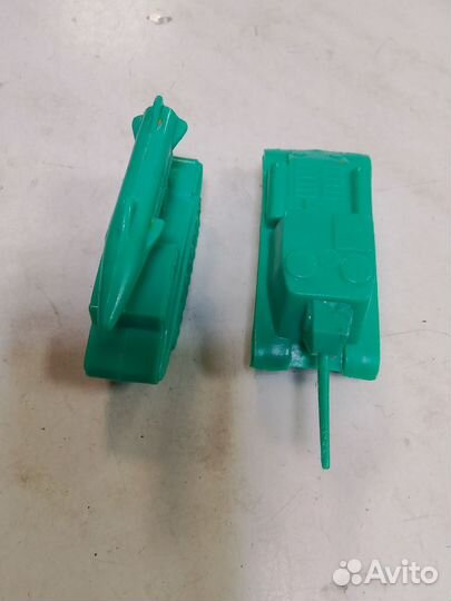 Игрушка танк СССР