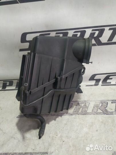 Корпус воздушного фильтра Audi A8 D3 2005—2007