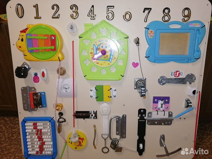 Развивающая доска Бизиборд