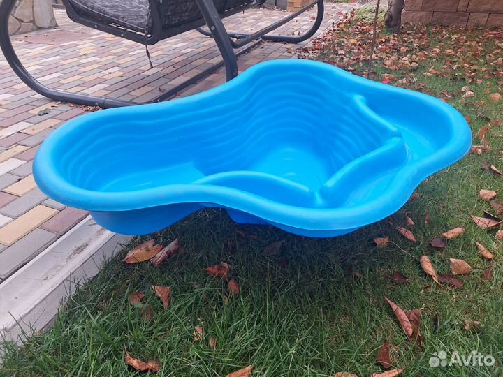 Садовый пруд