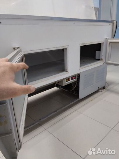 Холодильная витрина бу