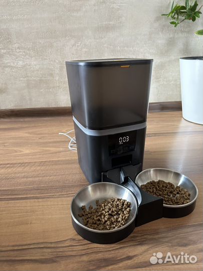 Автокормушка для кошек